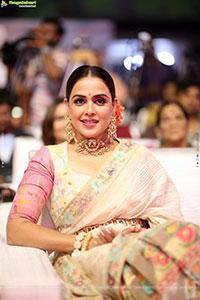 Genelia at Junior Movie Pre Release Event, HD Gallery 