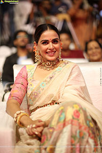 Genelia at Junior Movie Pre Release Event, HD Gallery 