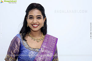 Krithika stills in Traditional Half Saree, HD Photo Gallery