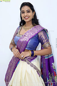 Krithika stills in Traditional Half Saree, HD Photo Gallery