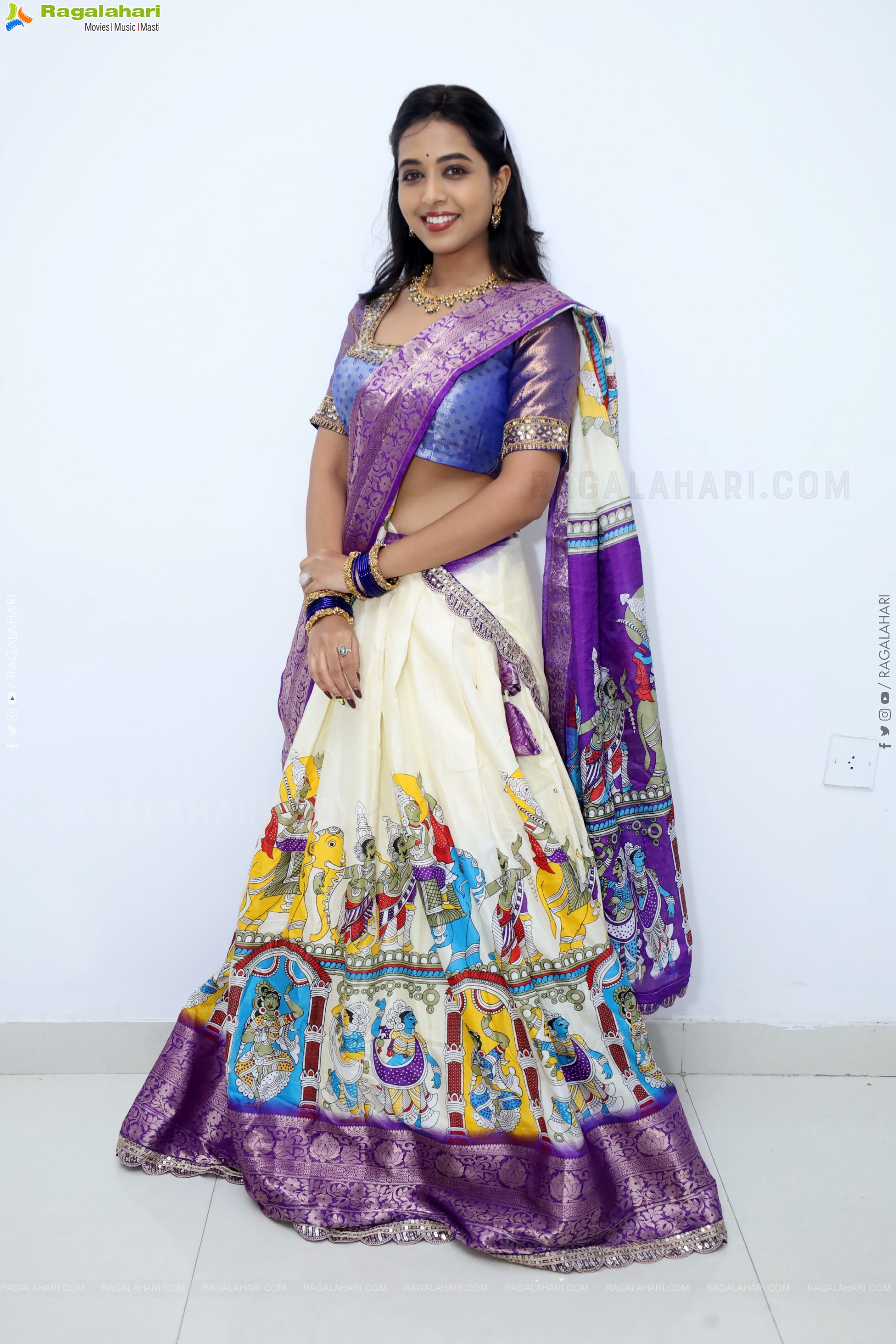Krithika Latest stills in Half Saree, HD Gallery
