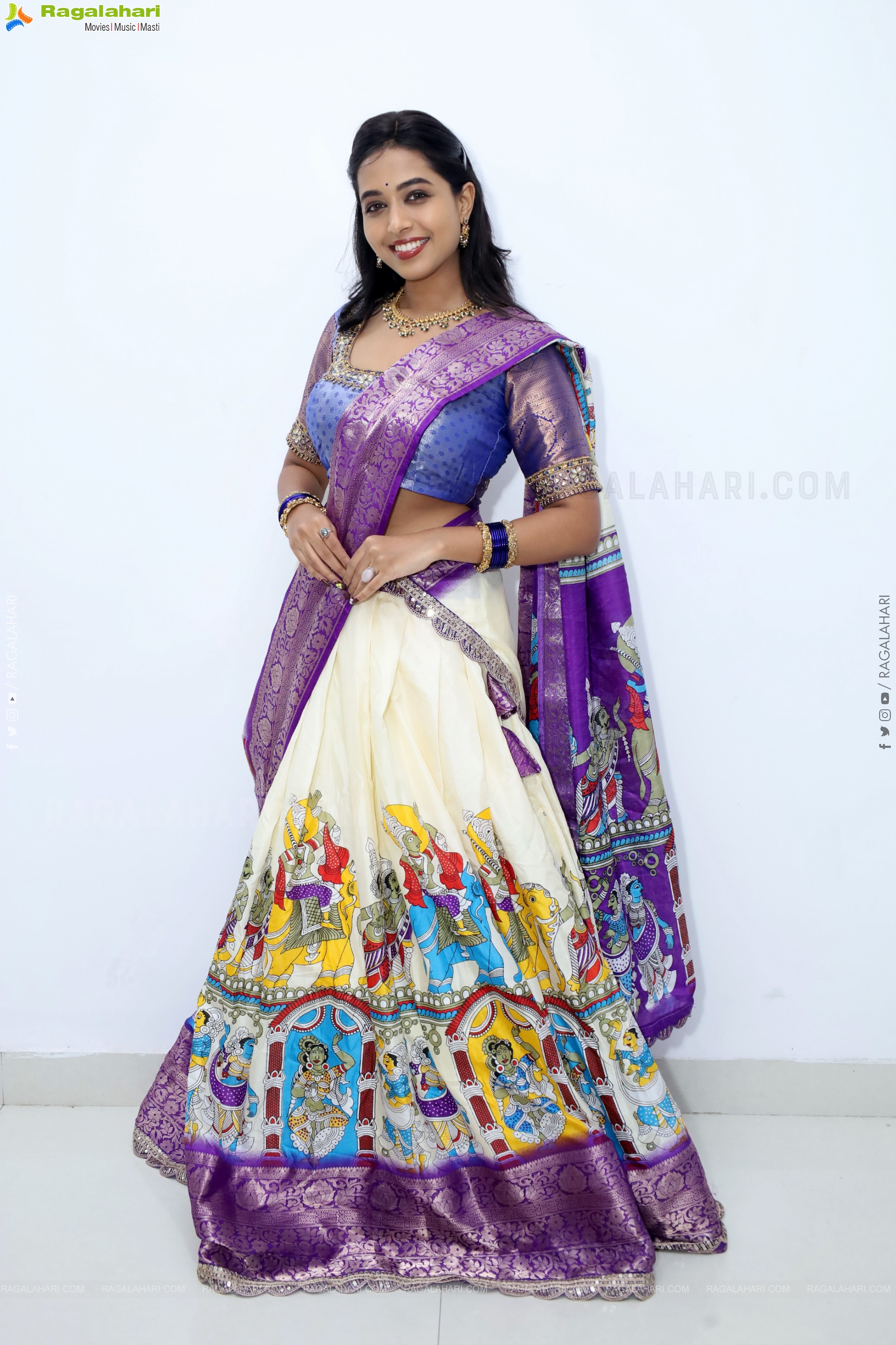 Krithika Latest stills in Half Saree, HD Gallery