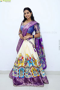 Krithika stills in Traditional Half Saree, HD Photo Gallery