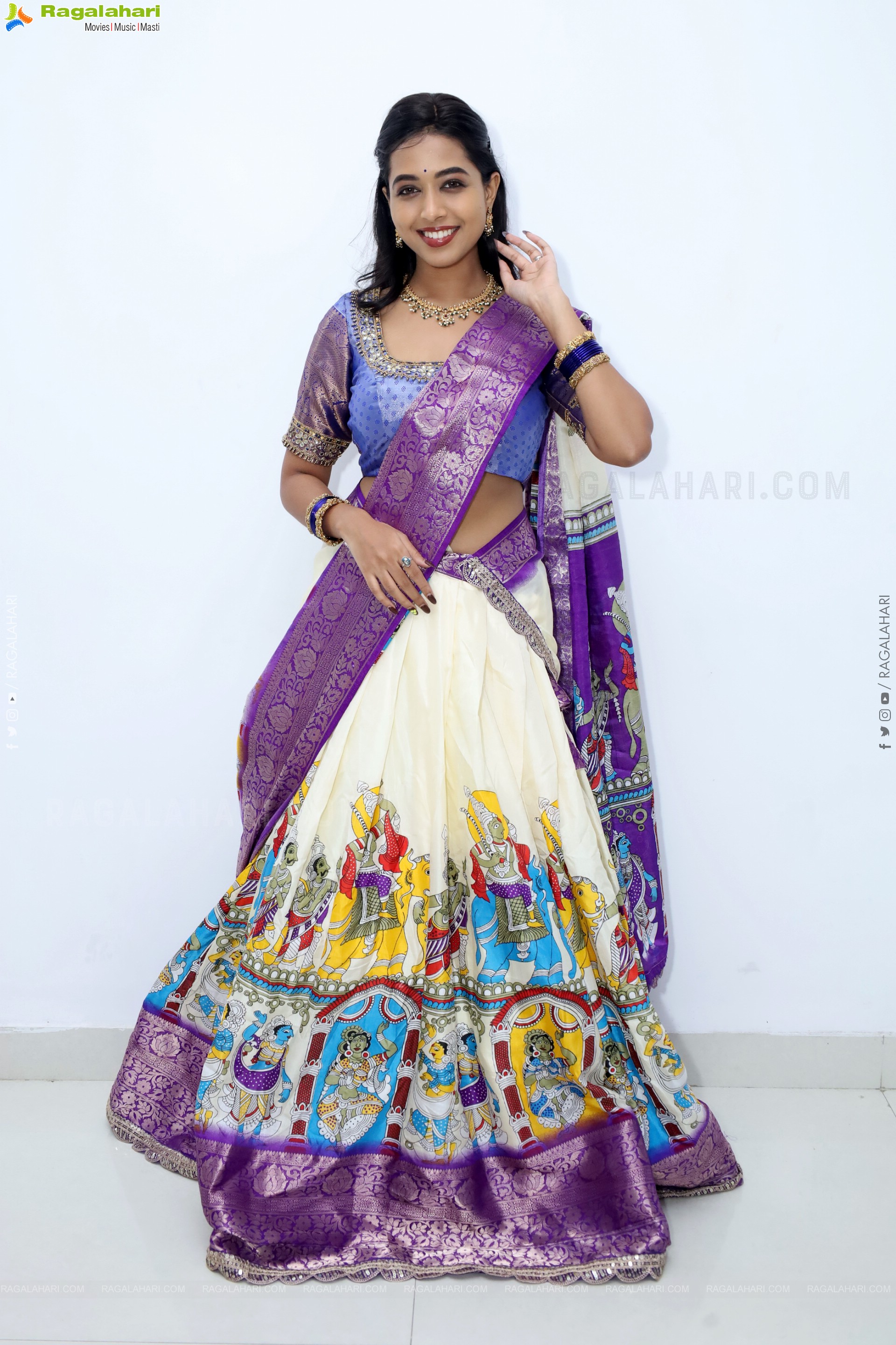 Krithika Latest stills in Half Saree, HD Gallery