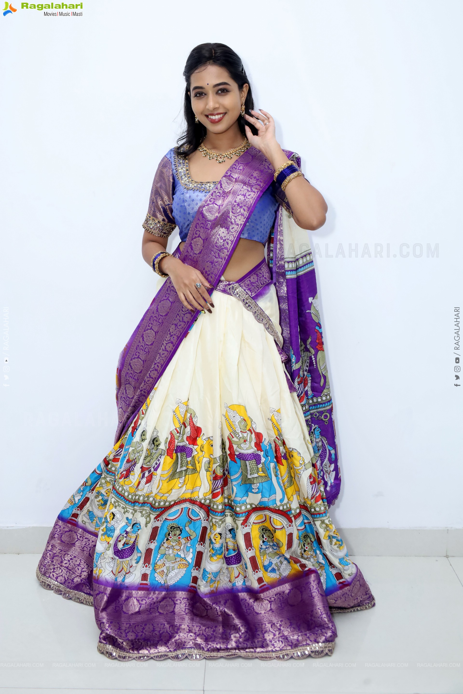 Krithika Latest stills in Half Saree, HD Gallery