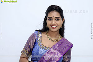 Krithika stills in Traditional Half Saree, HD Photo Gallery