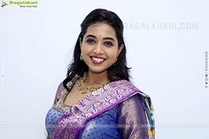 Krithika stills in Traditional Half Saree, HD Photo Gallery