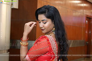 Madhuri Rathod Poses with Designer Jewellery, HD Gallery