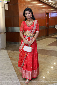Madhuri Rathod Poses with Designer Jewellery, HD Gallery