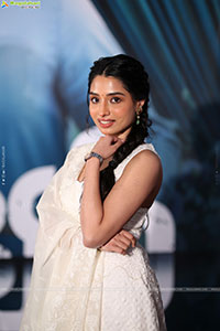 Manisha Kandkur at Brat Movie Song Launch, HD Gallery