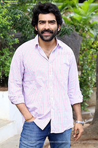 Manoj Kumar at Kothapallilo Okappudu Movie Interview