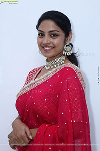 Mounika Ghanta in Red Saree, HD Photo Gallery