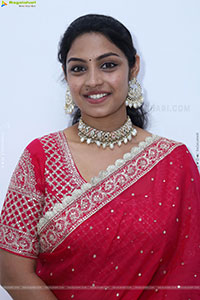 Mounika Ghanta in Red Saree, HD Photo Gallery