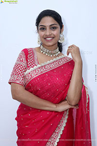 Mounika Ghanta in Red Saree, HD Photo Gallery