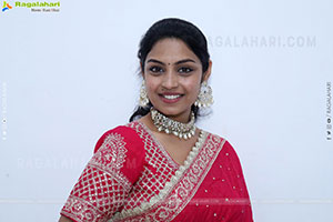 Mounika Ghanta in Red Saree, HD Photo Gallery