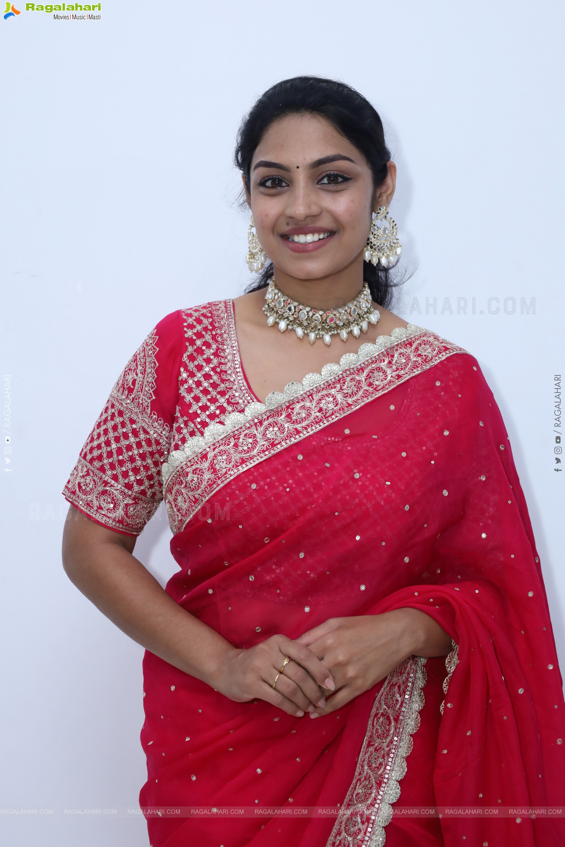 Mounika Ghanta in Red Saree, HD Photo Gallery