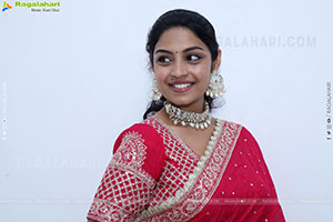 Mounika Ghanta in Red Saree, HD Photo Gallery