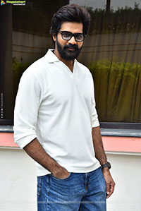 Naveen Chandra at Showtime Interview, HD Gallery
