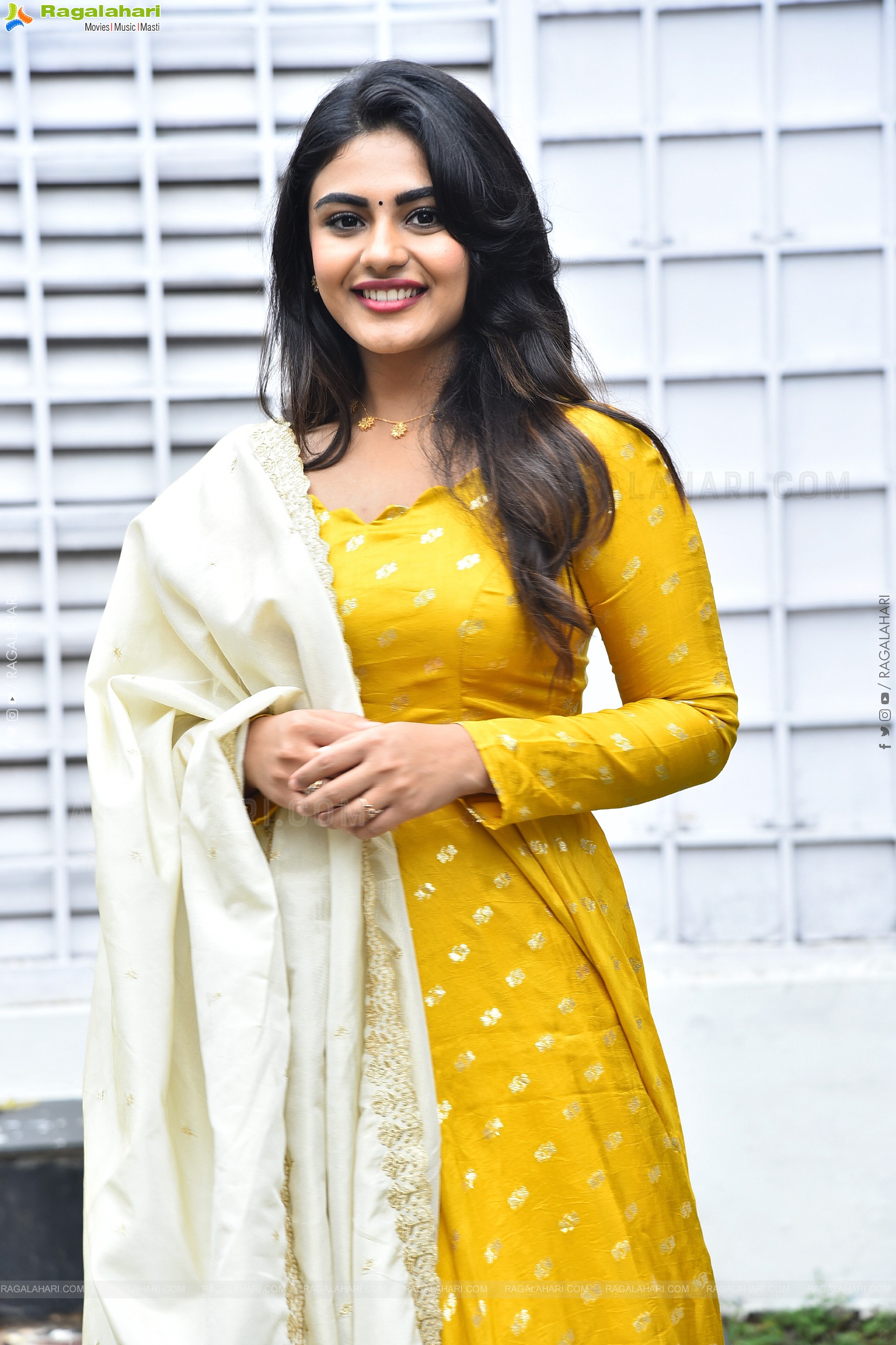 Nayan Sarika at Pink Elephant Pictures Production No 2 Launch, HD Gallery