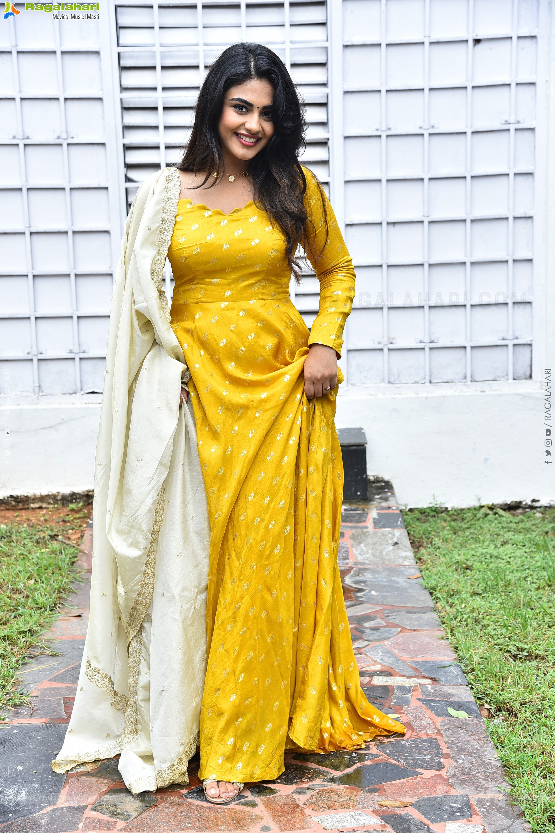 Nayan Sarika at Pink Elephant Pictures Production No 2 Launch, HD Gallery