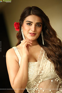 Nidhhi Agerwal at Hari Hara Veera Mallu Press Meet
