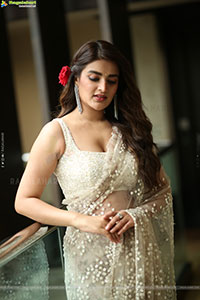 Nidhhi Agerwal at Hari Hara Veera Mallu Press Meet