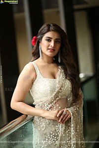 Nidhhi Agerwal at Hari Hara Veera Mallu Press Meet