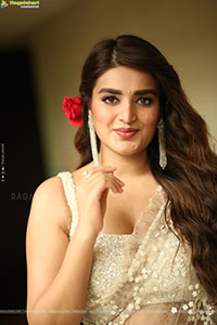 Nidhhi Agerwal at Hari Hara Veera Mallu Press Meet
