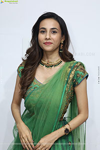 Nishat Shaik at Hi-life Brides Grand Date Announcement Event