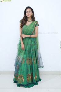 Nishat Shaik at Hi-life Brides Grand Date Announcement Event