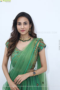 Nishat Shaik at Hi-life Brides Grand Date Announcement Event