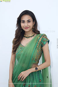 Nishat Shaik at Hi-life Brides Grand Date Announcement Event