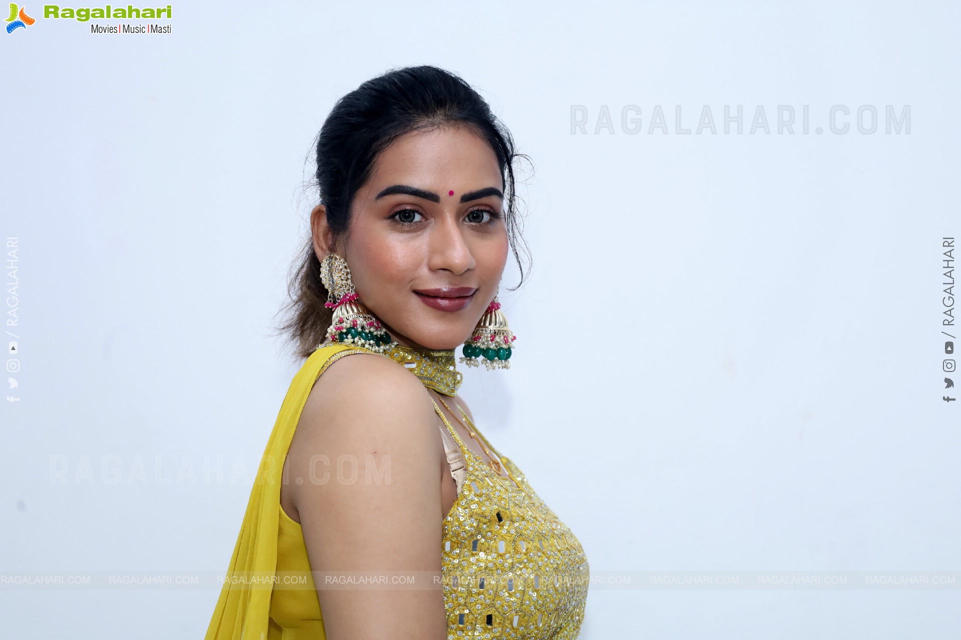 Preeti Sundar in Green Designer Dress, HD Gallery