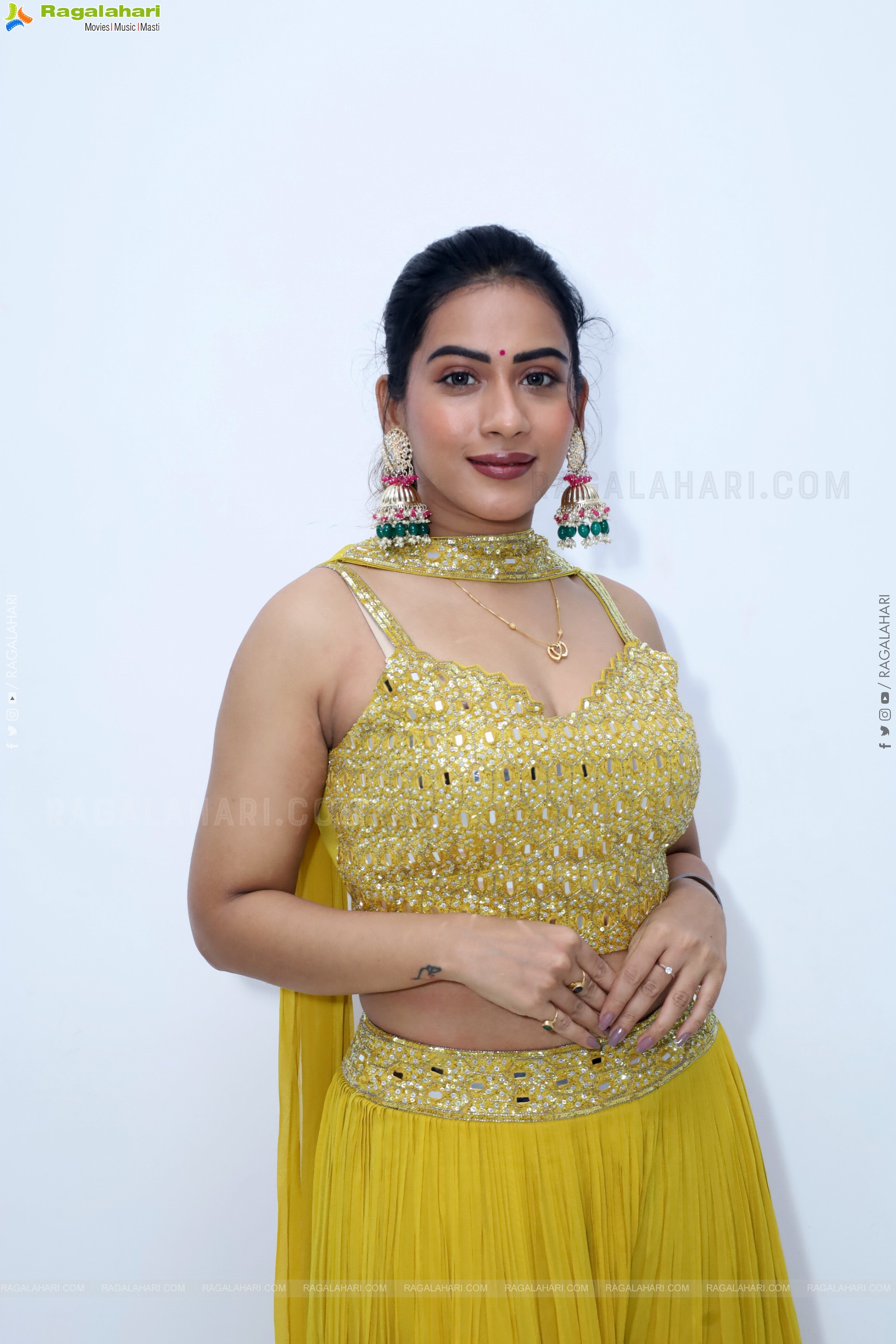 Preeti Sundar in Green Designer Dress, HD Gallery