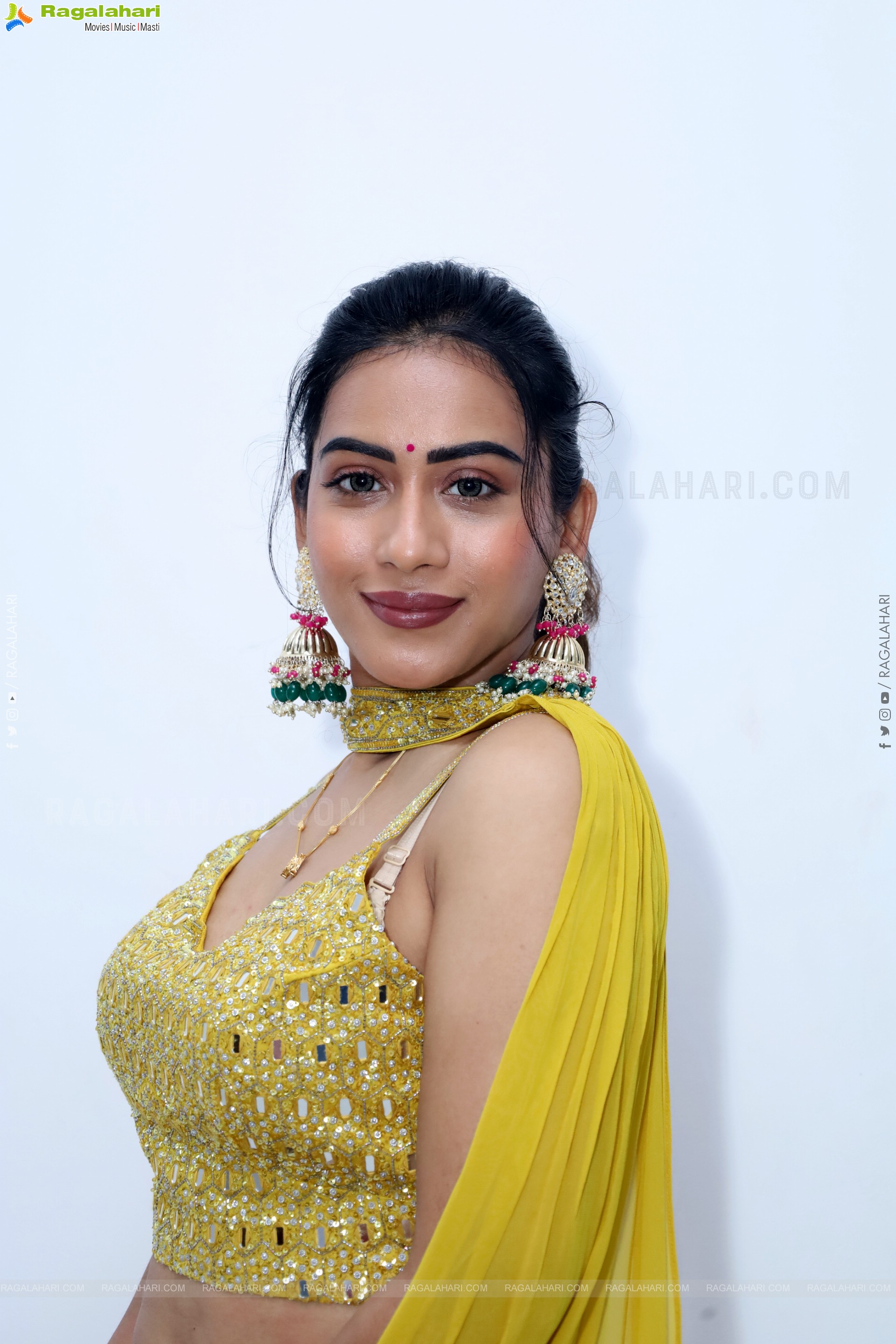 Preeti Sundar in Green Designer Dress, HD Gallery