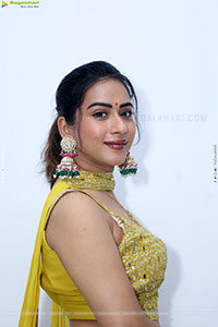 Preeti Sundar in Green Designer Dress, HD Gallery