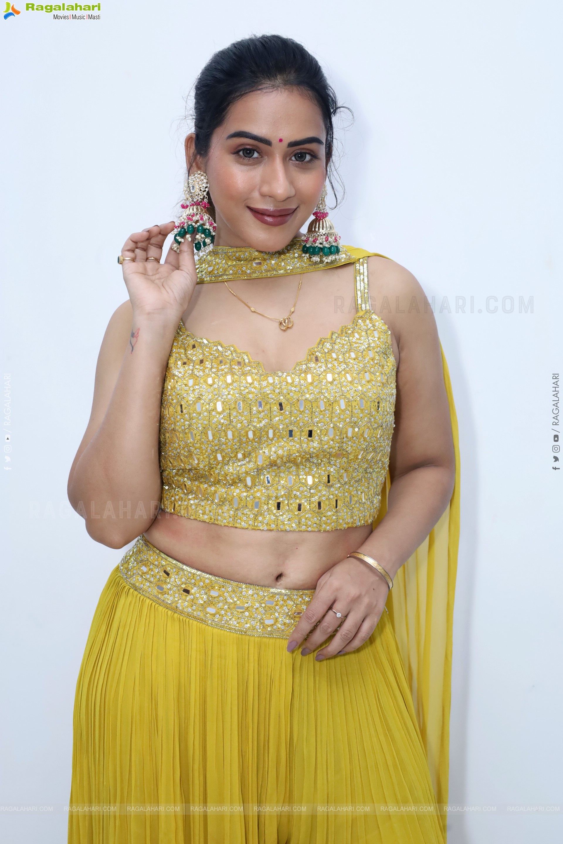 Preeti Sundar in Green Designer Dress, HD Gallery