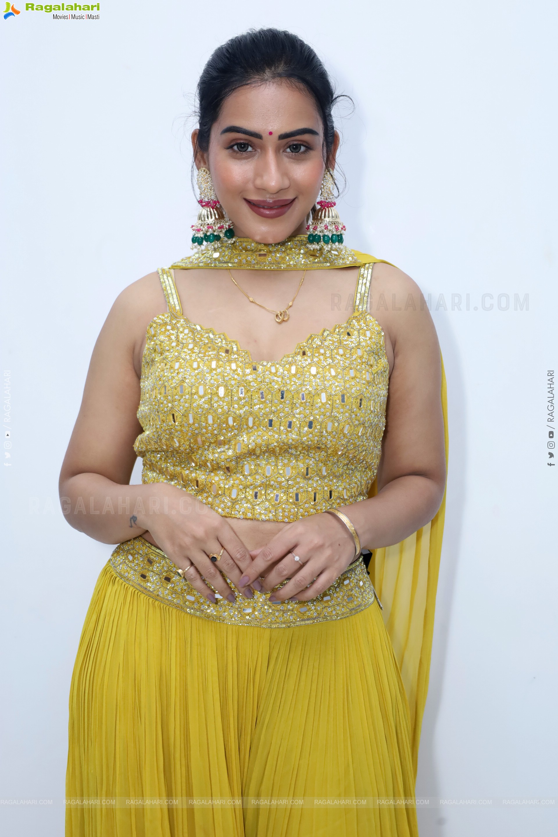 Preeti Sundar in Green Designer Dress, HD Gallery