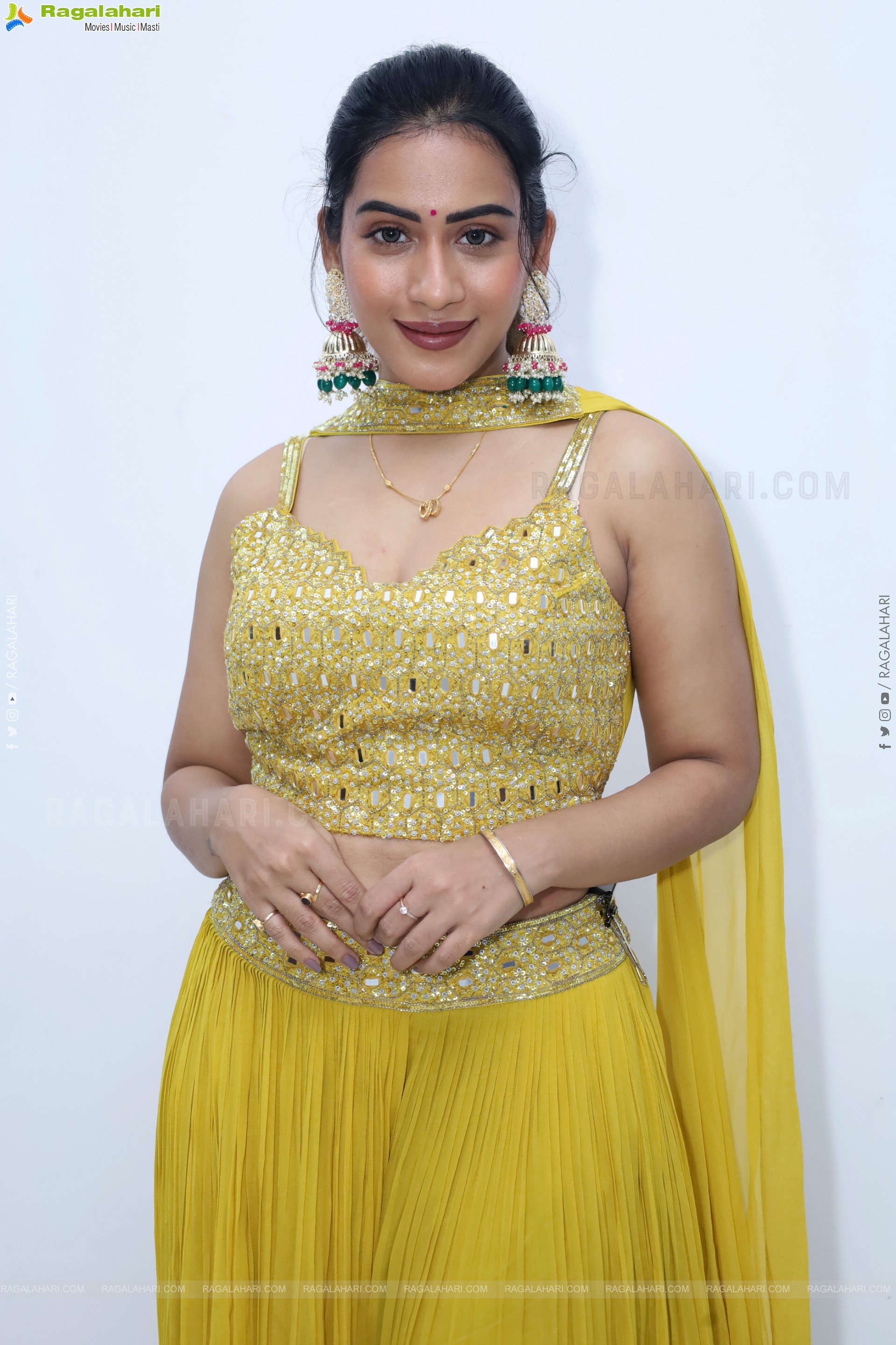 Preeti Sundar in Green Designer Dress, HD Gallery