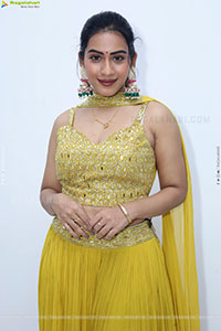 Preeti Sundar in Green Designer Dress, HD Gallery