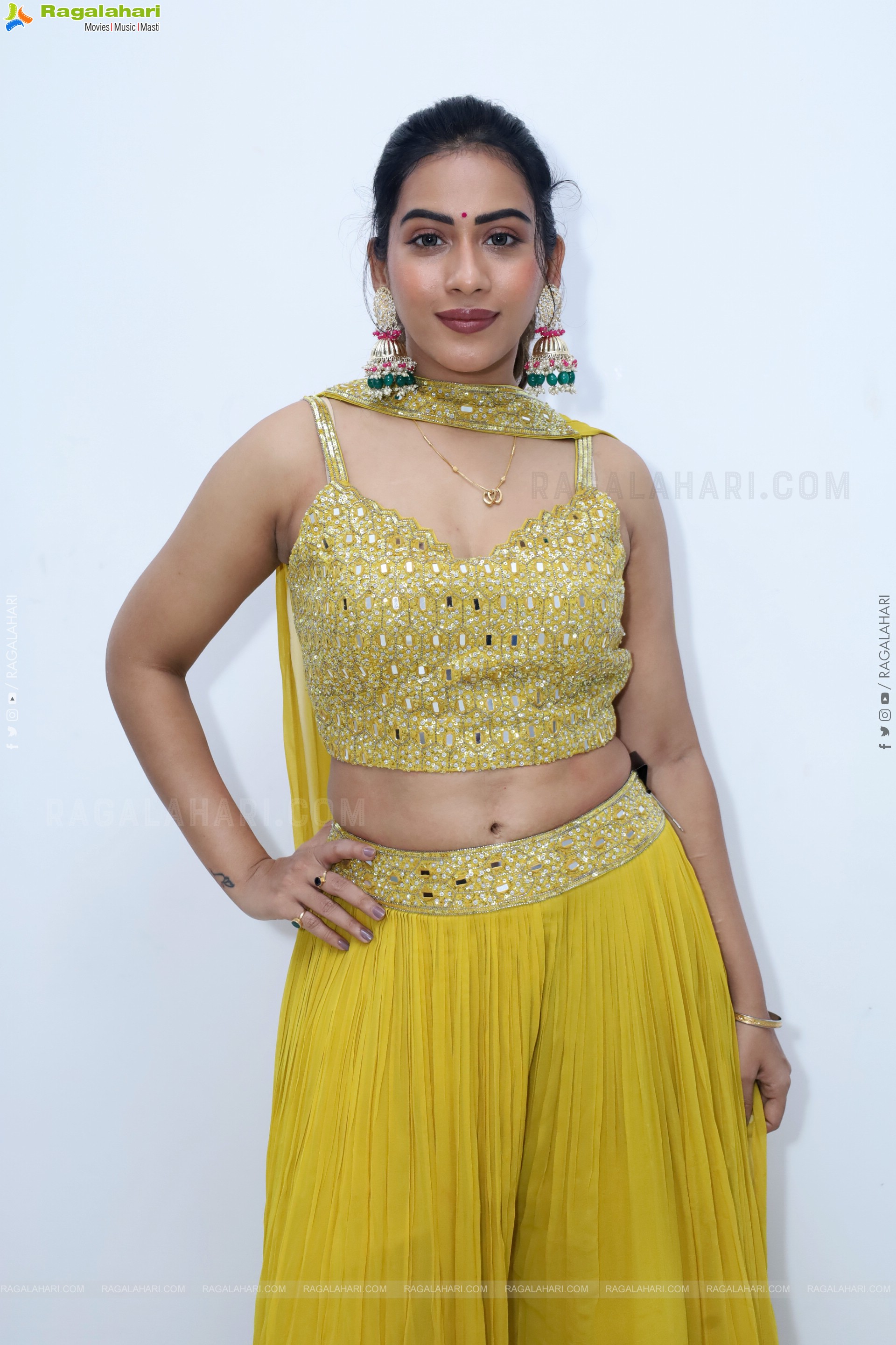 Preeti Sundar in Green Designer Dress, HD Gallery