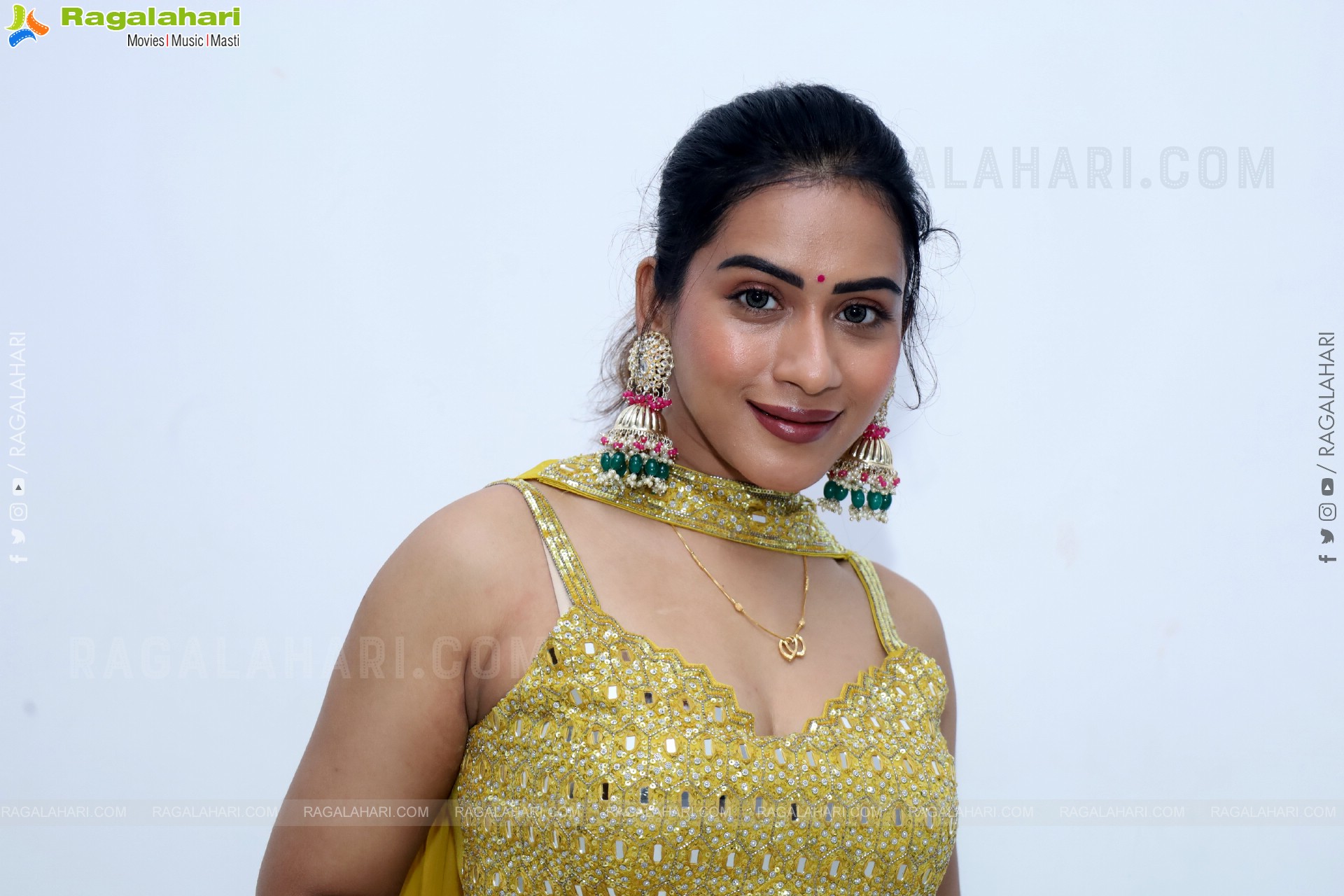 Preeti Sundar in Green Designer Dress, HD Gallery