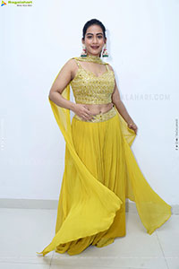Preeti Sundar in Green Designer Dress, HD Gallery