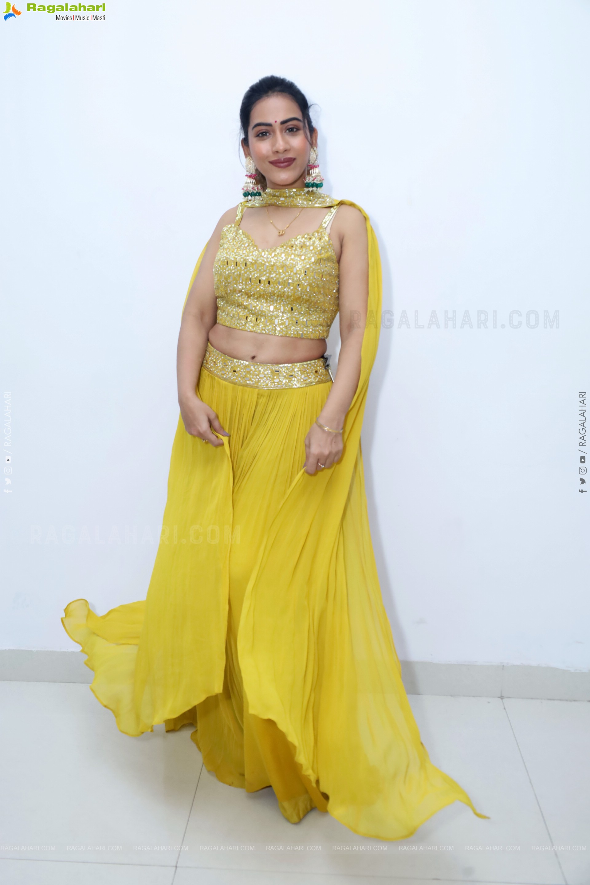 Preeti Sundar in Green Designer Dress, HD Gallery