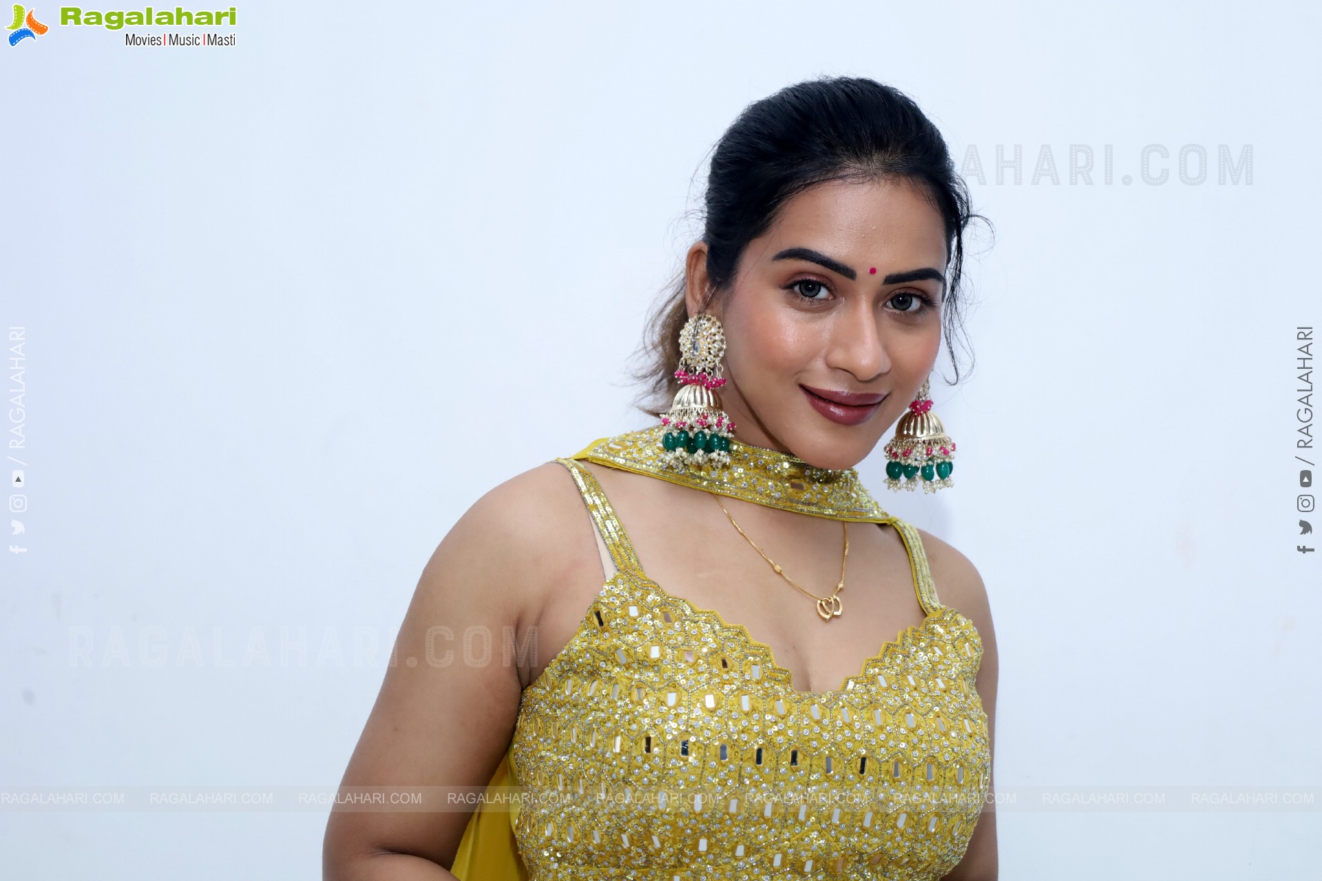 Preeti Sundar in Green Designer Dress, HD Gallery