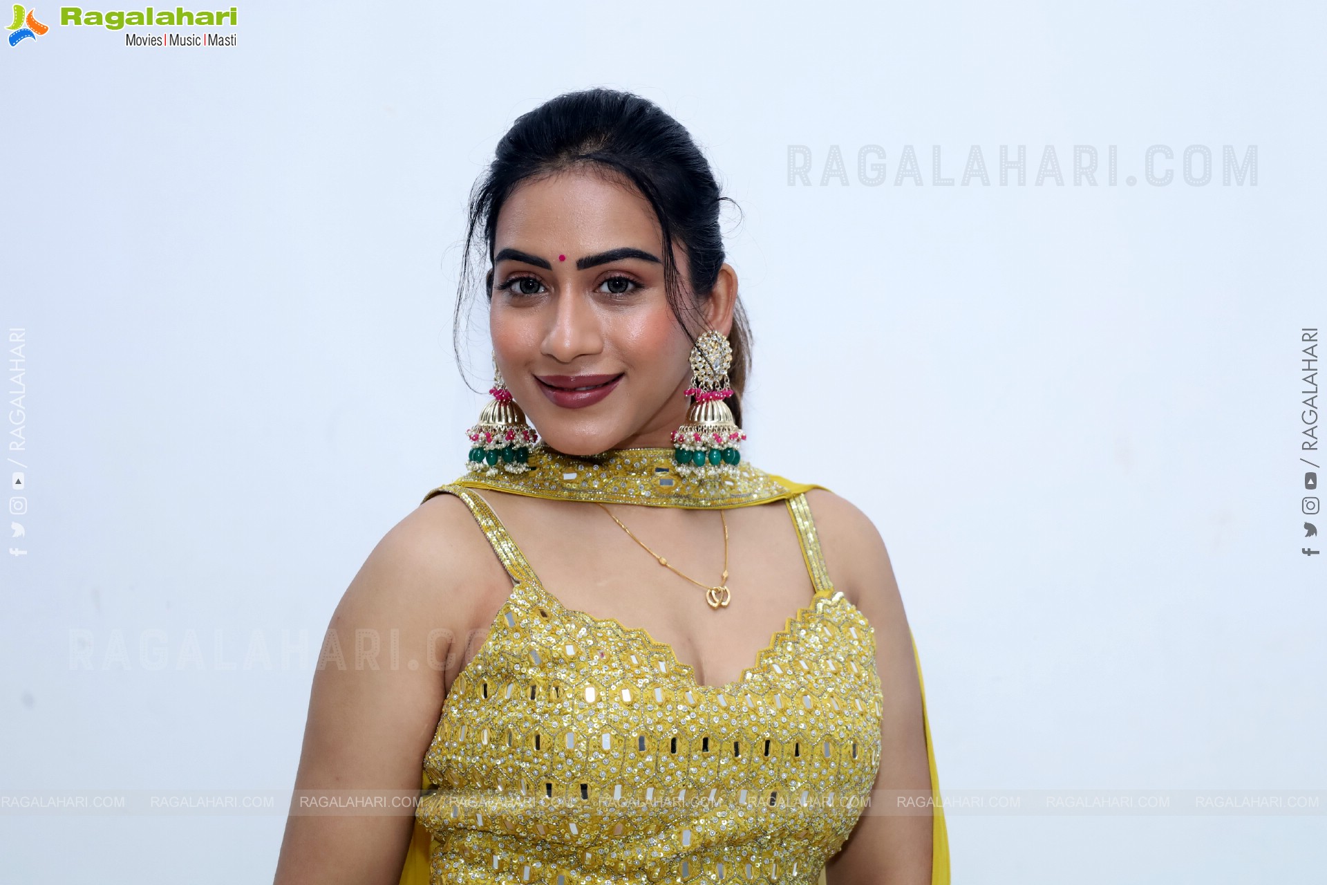 Preeti Sundar in Green Designer Dress, HD Gallery