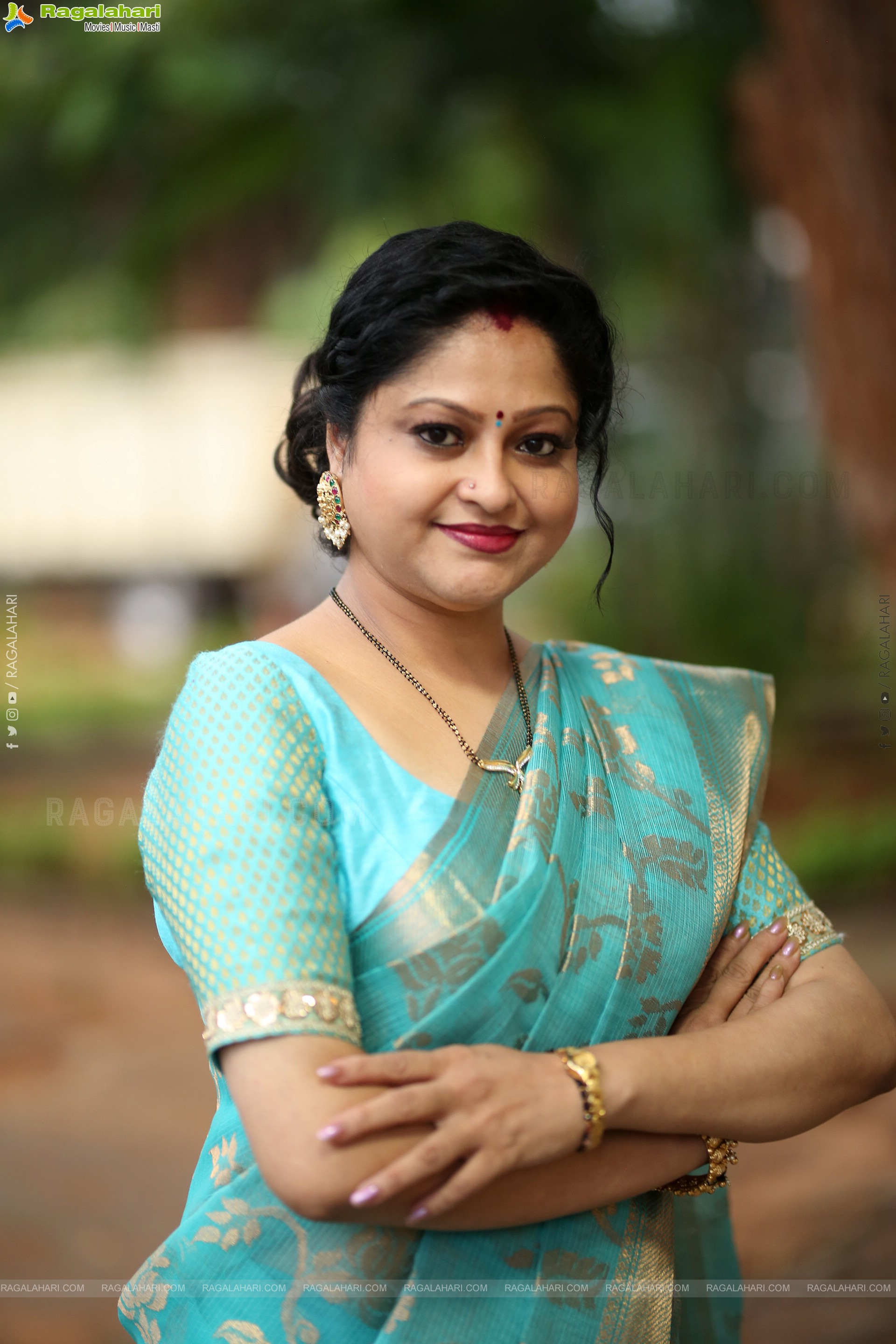 Raasi at Usurae Movie Press Meet, HD Gallery