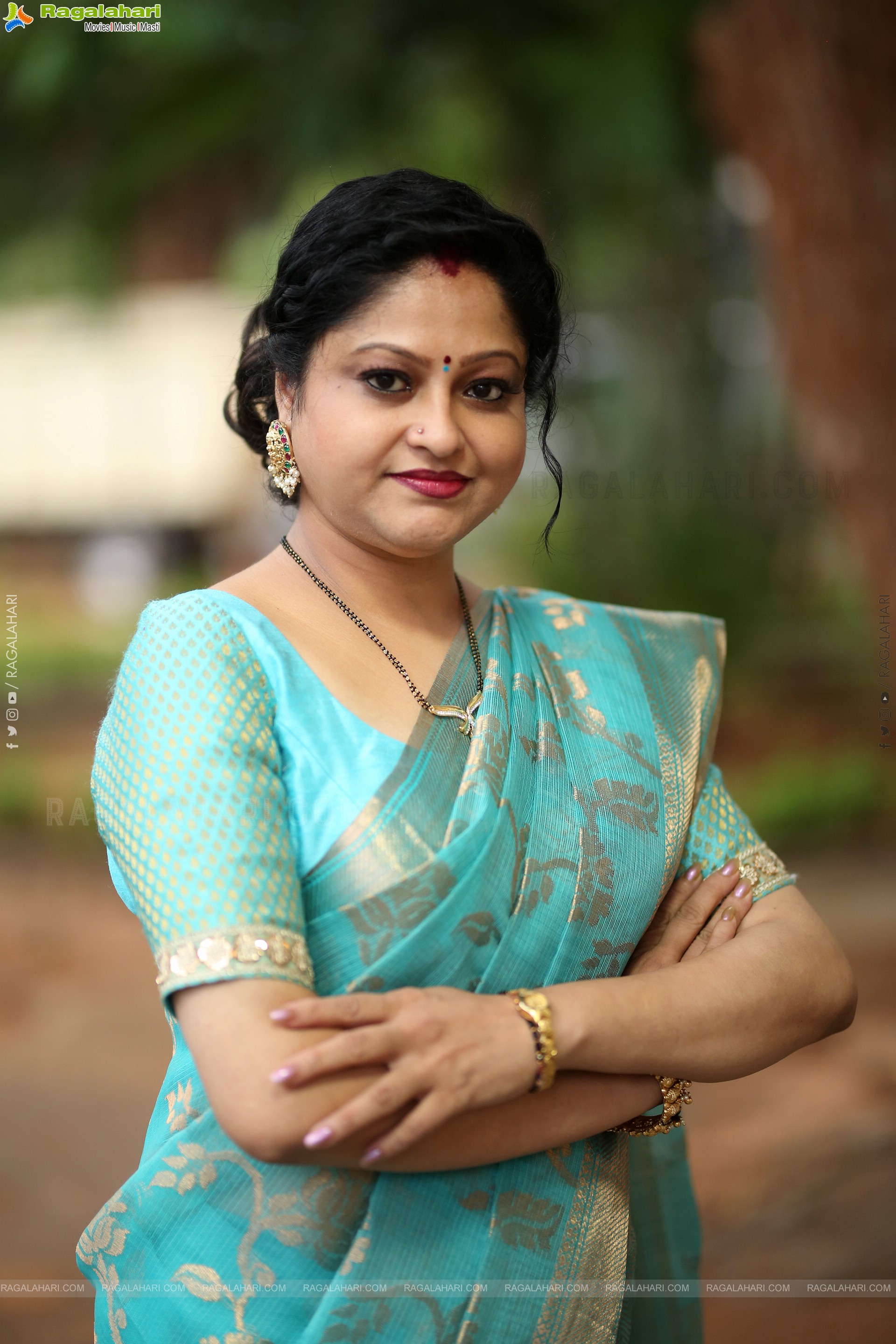 Raasi at Usurae Movie Press Meet, HD Gallery