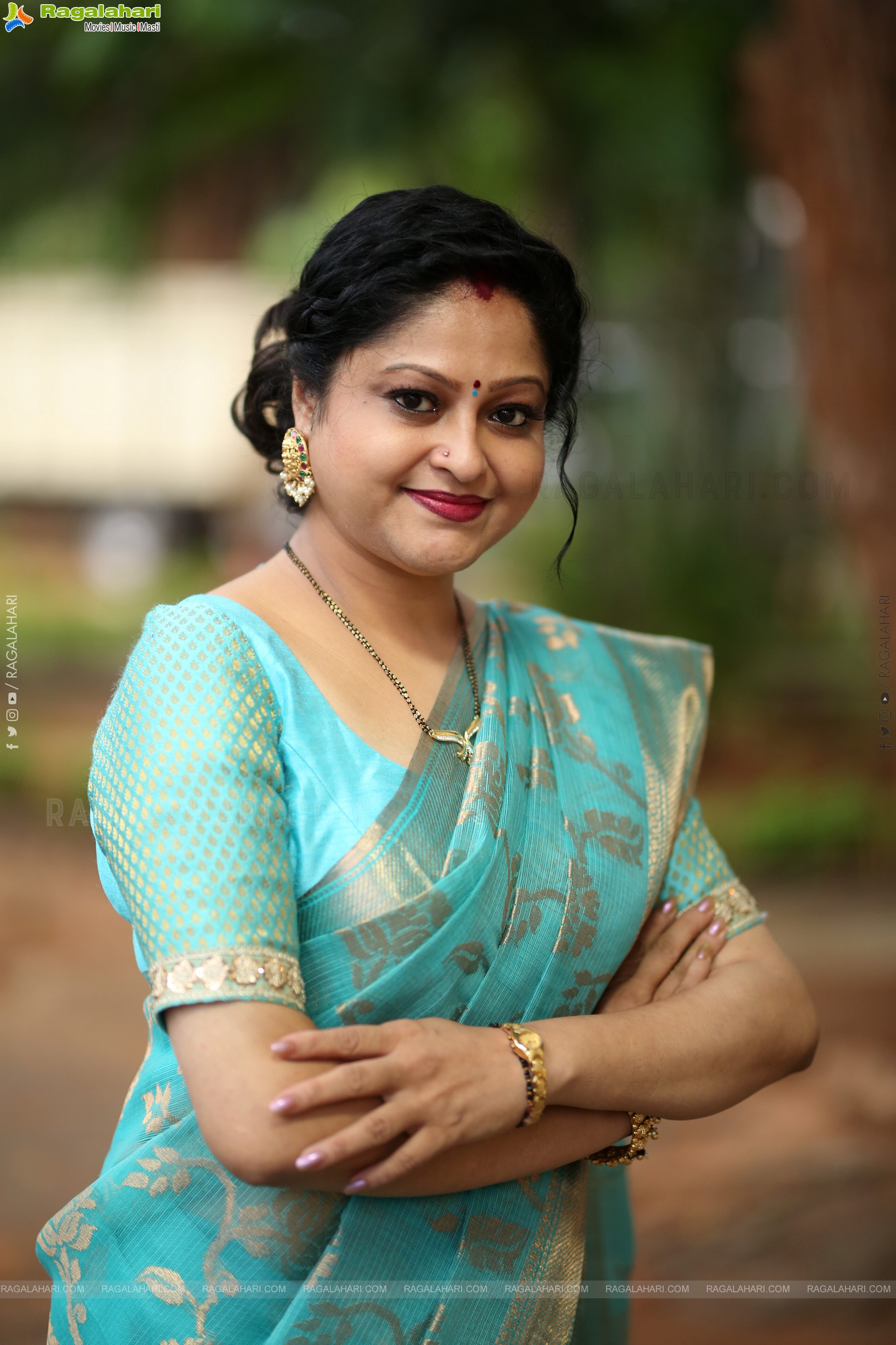 Raasi at Usurae Movie Press Meet, HD Gallery