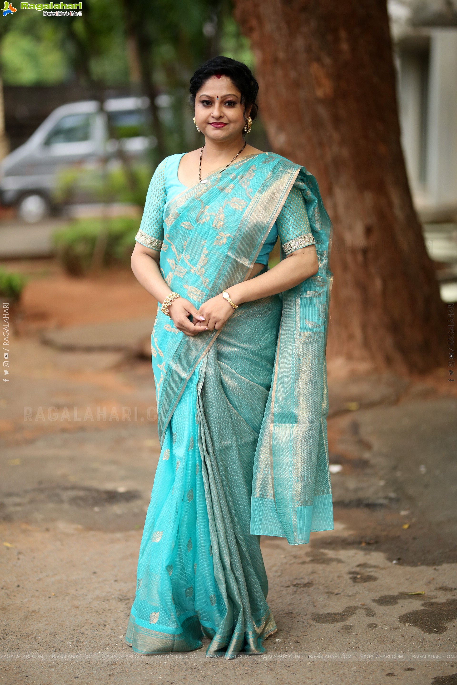Raasi at Usurae Movie Press Meet, HD Gallery